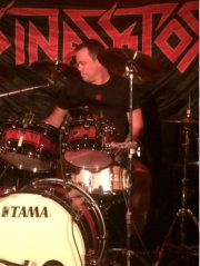 Rockfact Music Club, M�nchenstein, Schweiz - 02.12.2017